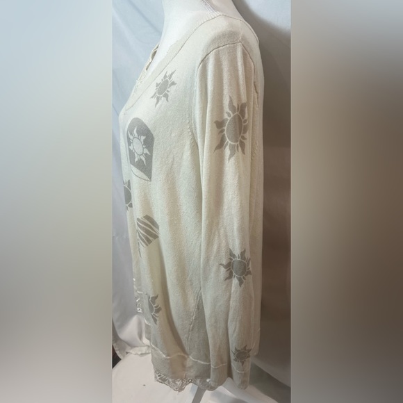 NWT Torrid/cream Disney’s Tangled light weight long sleeve layered sweater3X 5X - Picture 6 of 11